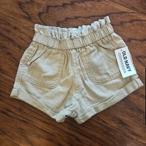 NEW Old Navy 0-3 Month Baby Girl Khaki Elastic Shorts